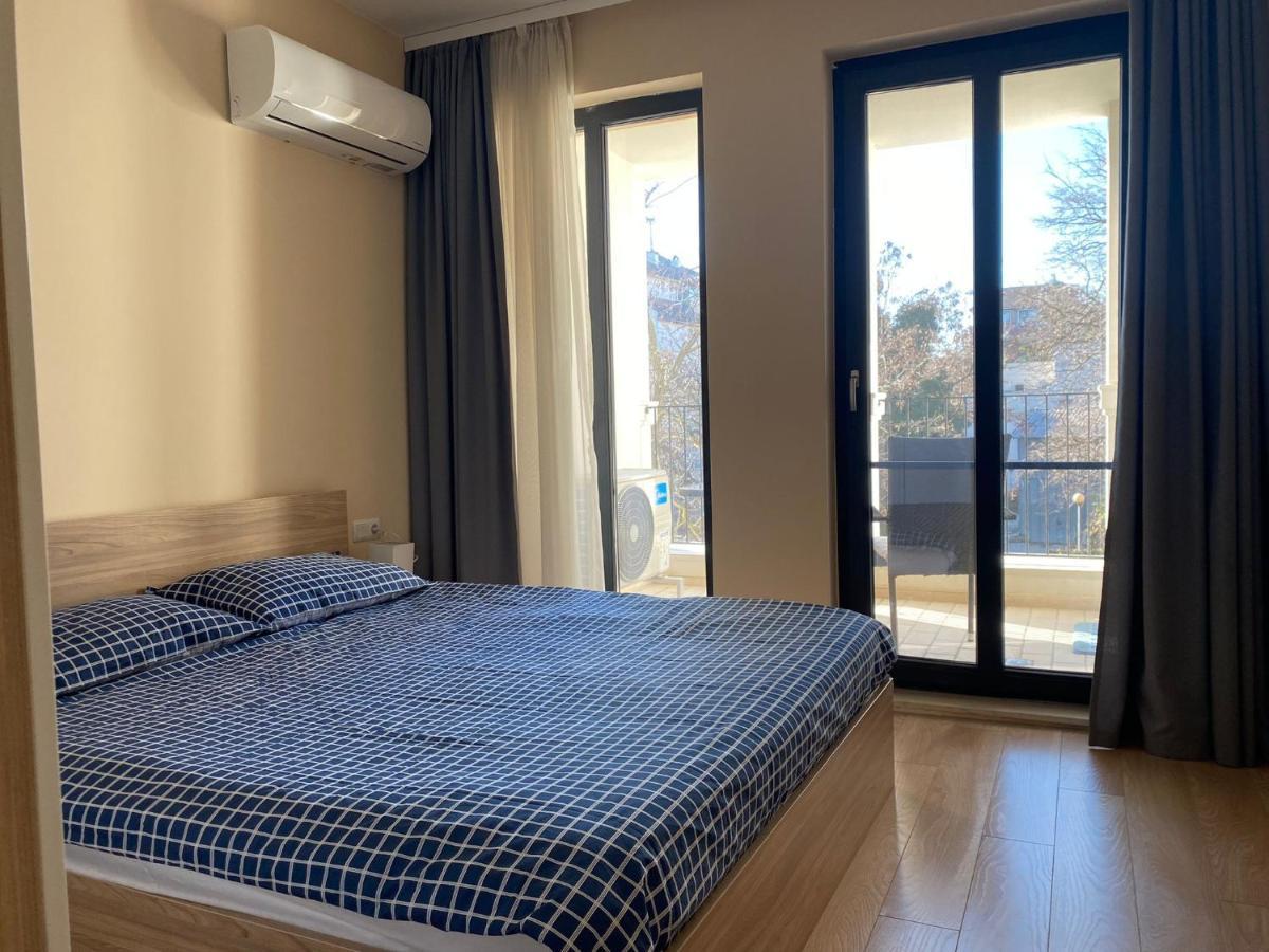 וארנה Brand New Apartment With Outdoor Swimming Pool מראה חיצוני תמונה